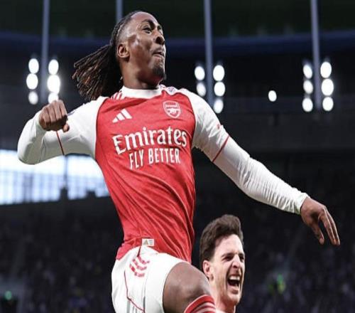 埃澤：我每場比賽都想進球，只是對陣熱刺的時候似乎特別高效