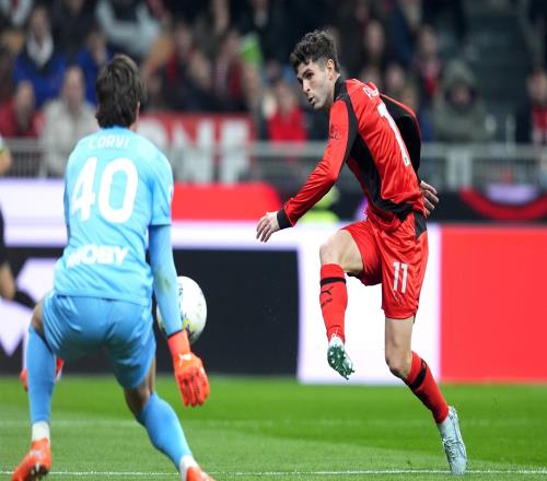 主場(chǎng)難奈帕爾馬，米蘭本賽季意甲首次被零封