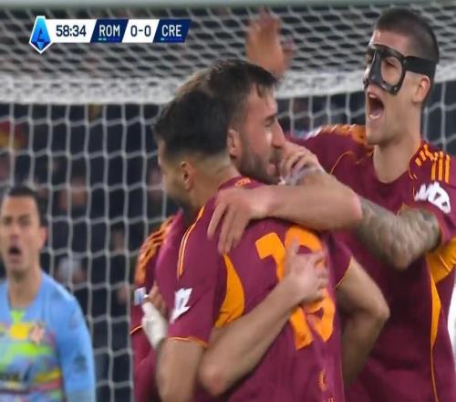 自2017年以來，克里斯坦特意甲15次頭球得分所有中場(chǎng)球員第一