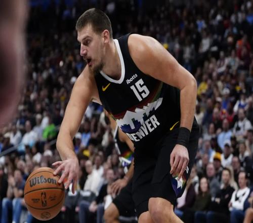 真強(qiáng)啊！約老師，又要第一了，NBA歷史唯一啊，佩服