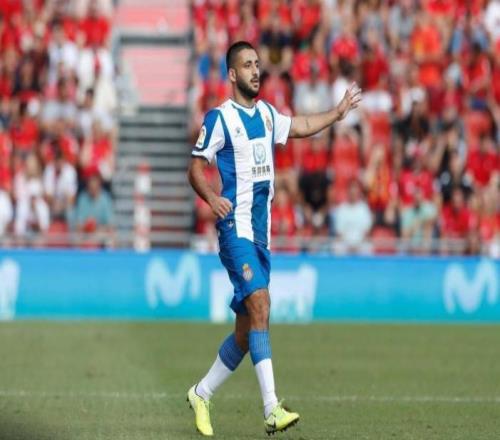 意外！上港明明中鋒位置需要補(bǔ)強(qiáng)，為何還要把名額外援給了邊鋒