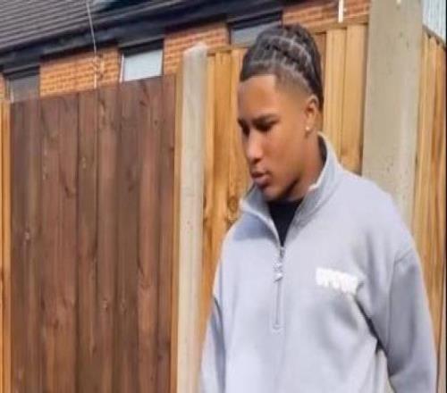 世體：16歲小將塔瓦雷斯即將與巴薩簽約，他將先效力于梯隊