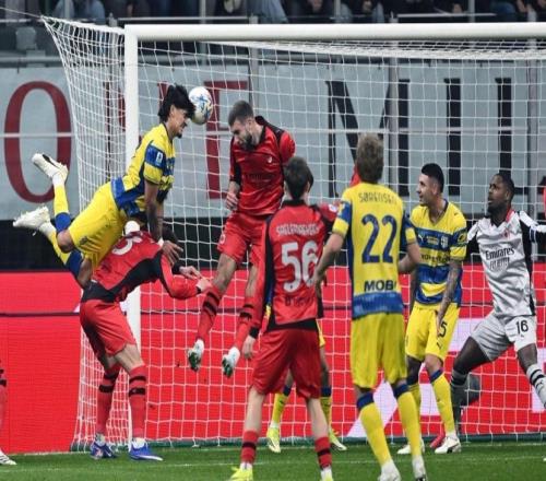 落后國(guó)米10分，米蘭自2014年以來(lái)首次主場(chǎng)不敵帕爾馬