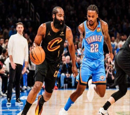 無(wú)緣23分逆轉(zhuǎn)！米切爾20+7裁判引爭(zhēng)議，7人上雙，哈登20+9犯錯(cuò)