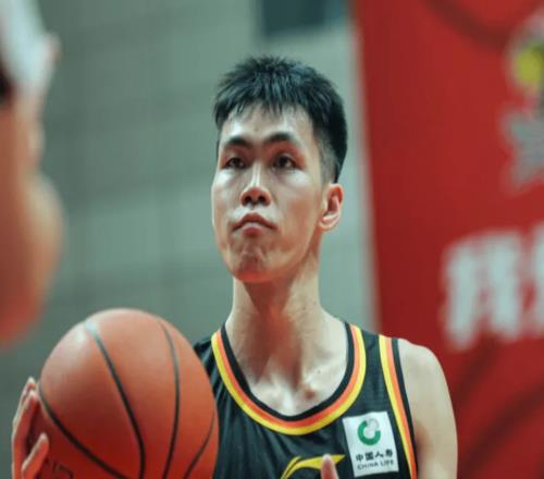 龐崢麟為何無緣男籃14人大名單分析,主要有3個原因