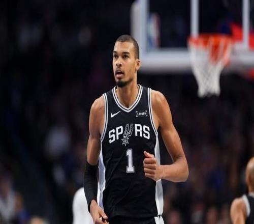 活塞vs馬刺前瞻：文班大戰(zhàn)康寧漢姆，強強對話誰能帶隊延續(xù)連勝