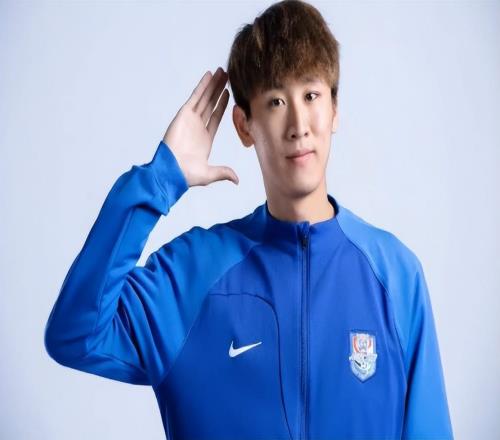 韓鵬飛不走了！已連續代表蓉城出戰亞冠，能力或已得到新帥認可