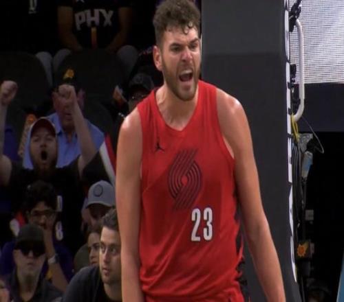 克林根：在三分方面我付出了很多努力每晚我都會拼盡全力