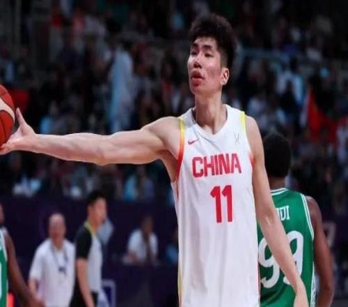 中國男籃決戰(zhàn)日本隊，最強首發(fā)五人揭曉，要打爆小日子20分