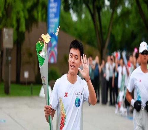 成都蓉城已成功留下胡荷韜，網(wǎng)傳他可能去歐洲留洋，如今沒下文了