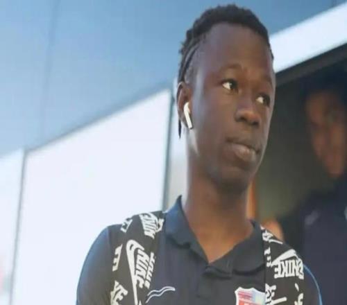 北京國(guó)安官宣第8簽！孔特正式加盟，身價(jià)55萬(wàn)歐，曾奪3冠