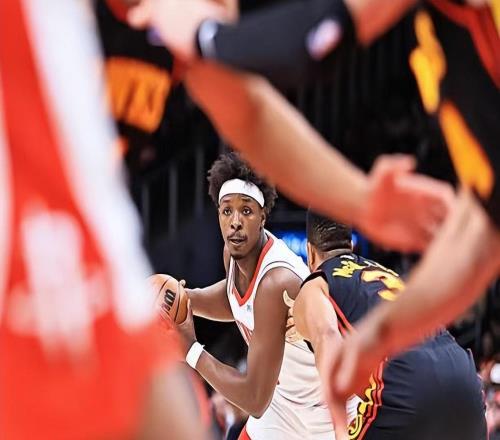 火箭替補鋒線遭遇膝蓋重傷，他在常規賽結束前還能完成復出嗎