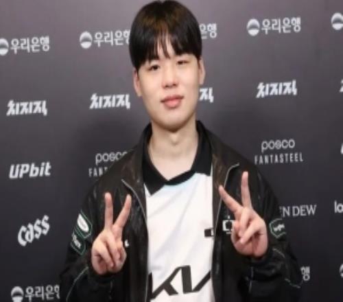 Smash：當(dāng)前版本AD的自信很重要，和BFX比賽的關(guān)鍵勝負(fù)手在下路