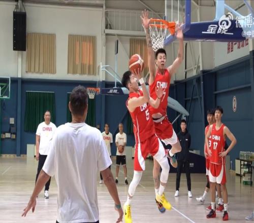 中國男籃“生死戰”名單公布,趙繼偉回歸,徐杰、曾凡博落選