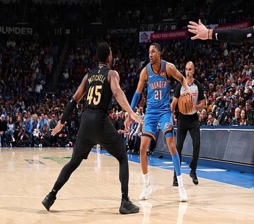 整體表現(xiàn)略顯平庸，雷霆替補鋒線再這樣下去可能就要被送走了