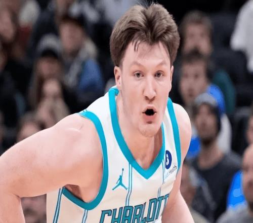 場均19+5進(jìn)入180俱樂部，克尼普爾成最強(qiáng)菜鳥射手！那水花兄弟呢