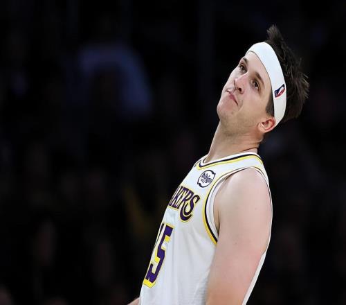 關鍵場次又掉了鏈子，湖人后場大將在硬仗中還是很難有所發揮