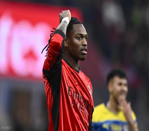 意甲最新積分戰(zhàn)報(bào)爭(zhēng)冠沒(méi)懸念A(yù)C米蘭2輪1分和國(guó)米分差定在10分