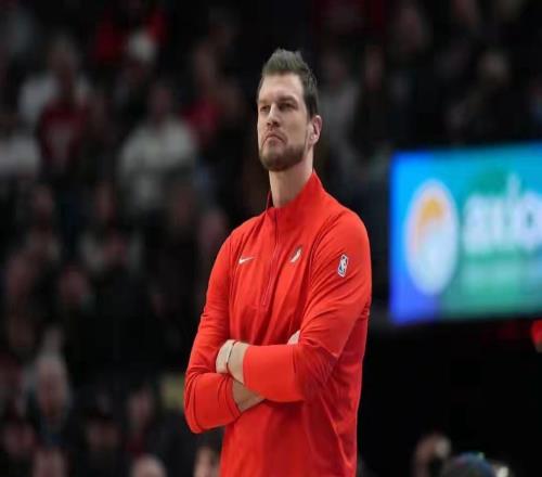 克林根23分12籃板3助攻NBA常規(guī)賽開拓者客場9277擊敗太陽