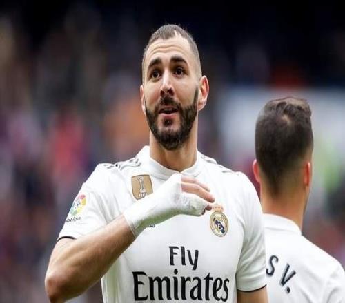 馬切塞迪認為，哲凱賴什融合了本澤馬的味道，厄德高開始邊緣化