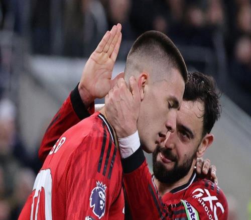 曼晚：切爾西、維拉丟分，爭四對手3月還要踢歐戰利好曼聯