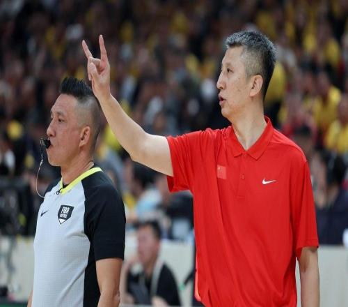 體壇午爆中國男籃世預(yù)賽14人名單公布，曼聯(lián)一球小勝埃弗頓