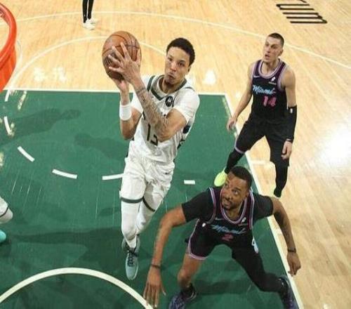 波特32分羅林斯21分鮑威爾0助6失誤雄鹿勝熱火