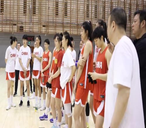 效仿男籃！中國(guó)女籃春節(jié)未放假持續(xù)集訓(xùn)備戰(zhàn)世界杯資格賽