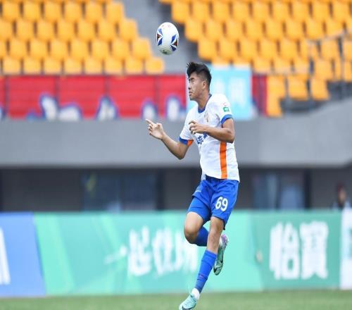 魯能足校發力!30萬租借費,泰山隊19歲新星租借銅梁龍一年