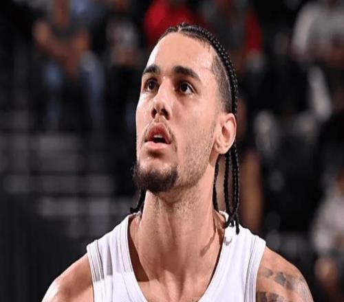 騎士4配角太好用！韋德埃利斯防守鎖布倫森，泰森潛力巨大！