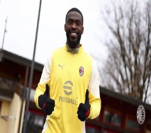 意媒丨托莫里為留隊(duì)曾拒絕熱刺等隊(duì)報(bào)價(jià)