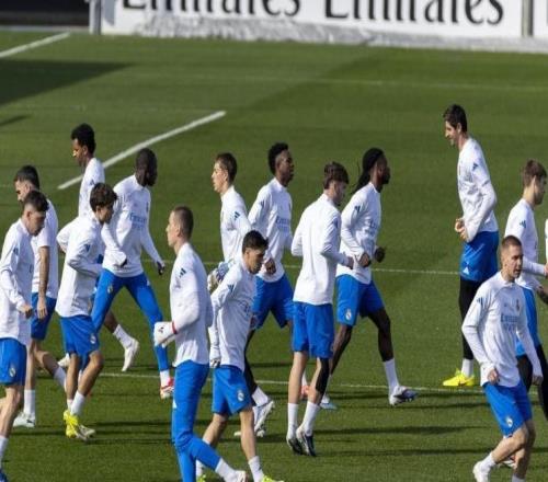 世體：赫伊森因傷無法出戰(zhàn)本菲卡，他將在對(duì)陣赫塔費(fèi)時(shí)復(fù)出