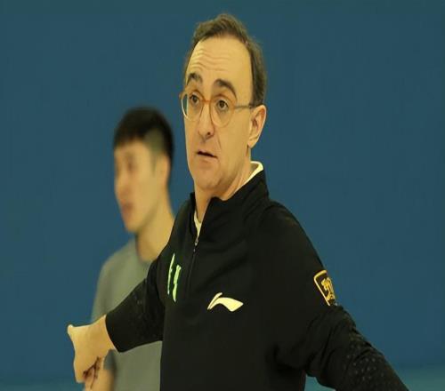 遼籃霸氣官宣洛佩斯最擅長的東西已經在演練了,第二階段拭目以待