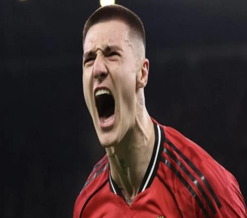 電訊報(bào)：曼聯(lián)前場的配合讓人想起魯尼、C羅、特維斯的時(shí)代