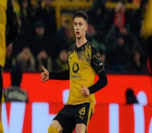 體圖：多特已向隊內18歲的意大利中衛雷賈尼開出新合同