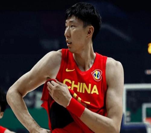 因傷無(wú)緣世預(yù)賽周琦可能已經(jīng)打完國(guó)家隊(duì)最后一場(chǎng)比賽了