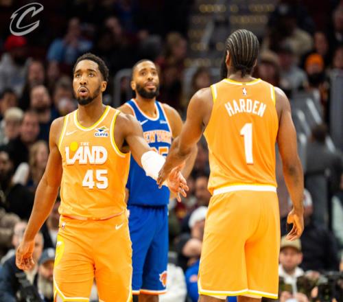 哈登20分0罰球，騎士大勝尼克斯！哈登攻防作用明顯，越打越輕松