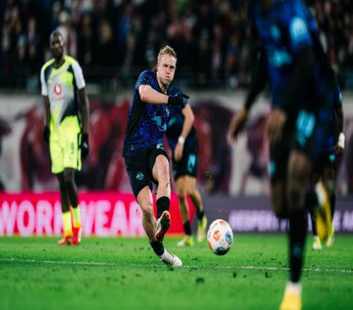 萊比錫官方：施拉格爾內收肌受傷，預計將缺席數周