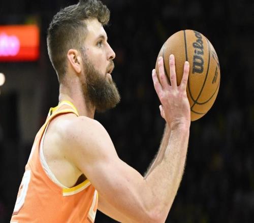 騎士10994尼克斯4利好！全隊防守拉滿，韋德+埃利斯太驚喜！