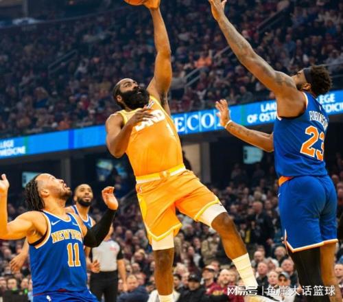 完勝！米切爾23分14罰，布倫森19中6首發(fā)最低，哈登20+4被鳴不平