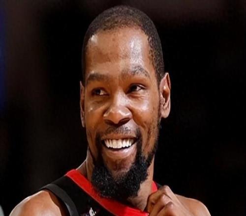 37歲了！場均轟26+5+3，他們都說你走捷徑，可你卻被迫成為基石