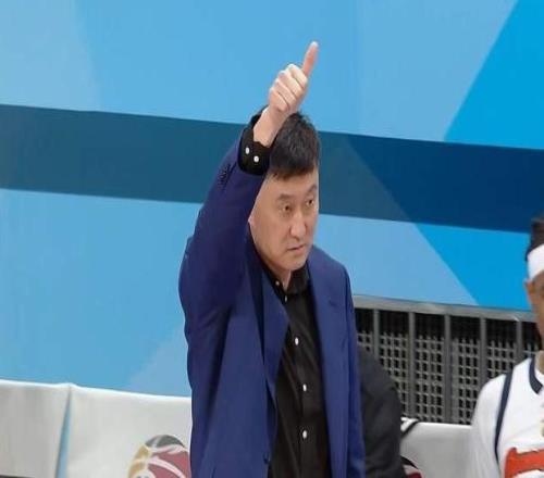 不是帕克！廣東新大外曝光，2米18，內線大殺器，或改變杜鋒戰術