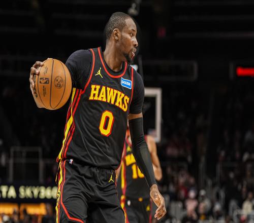 阿里納斯對科爾發(fā)聲：交手時勿包夾庫明加他依舊能輕松突破_NBA直播