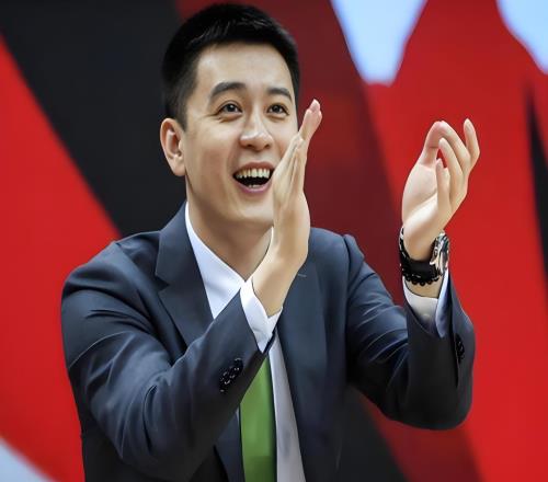 贏日本7分！楊鳴大贊中國男籃1人：三分很關鍵，起到了奇兵作用