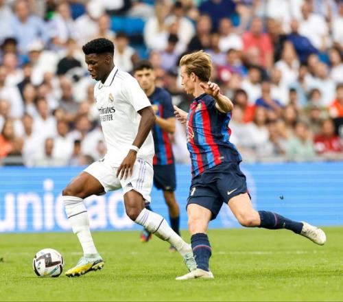 如何判斷球員的優劣,瓊阿梅尼和德容哪個更強