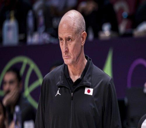 從42分大勝到客場硬仗！生死戰余嘉豪萬里馳援，沖繩一戰不容有失