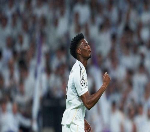 歐冠一夜動(dòng)態(tài)：皇馬雙殺本菲卡，大巴黎刷爆紀(jì)錄，尤文無(wú)緣大逆轉(zhuǎn)