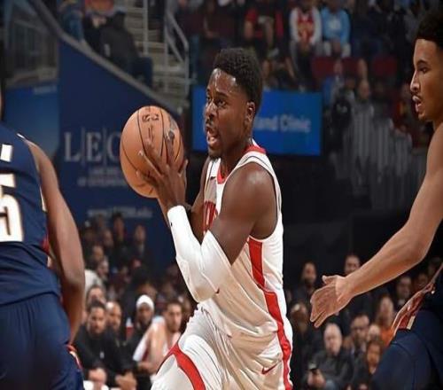 火箭11人有得分,底薪后衛(wèi)14+7傷病讓烏度卡醒悟2將有輪換實力