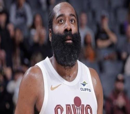 勞模硬漢！哈登右手拇指骨折將帶傷繼續(xù)出戰(zhàn)