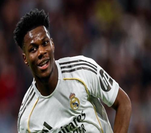 狂人重返伯納烏難阻敗局！巴爾韋德雙響熊皇單刀，皇馬21本菲卡